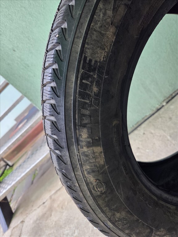  255/60 R18 használt Michelin téli gumi 3db 3. kép