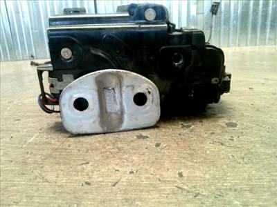 VOLKSWAGEN GOLF IV. Bal hátsó ajtó zárszerkezet központi záras