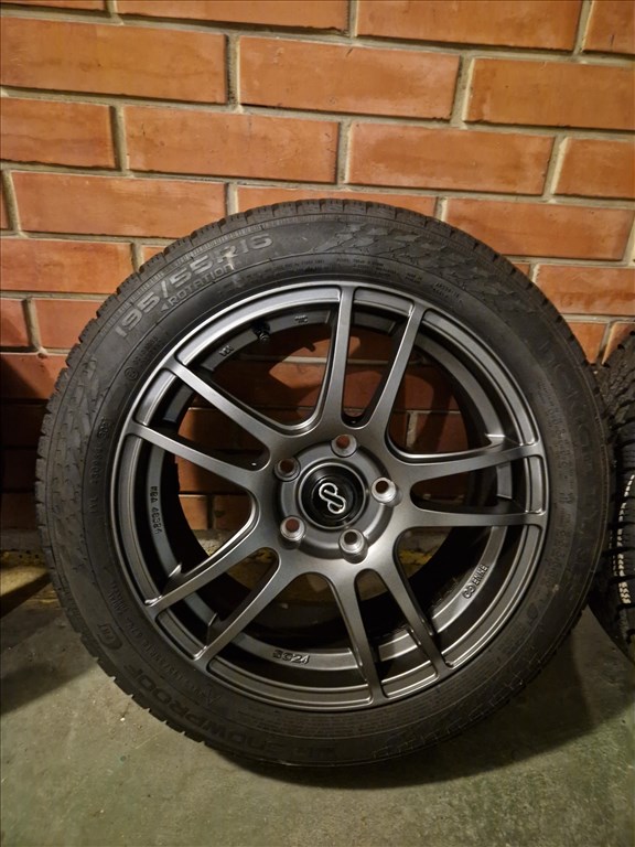  16" új Enkei alufelni, rajta 195/55 újszerű Nokian téli gumi gumi  1. kép