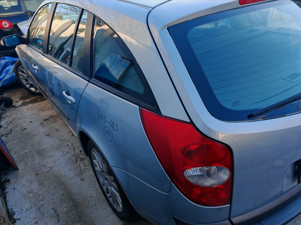 Renault Laguna II bontott alkatrészei 2. kép