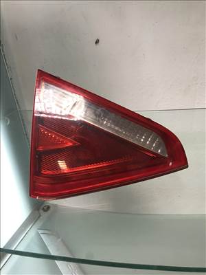 Audi A5 (B8 - 8T) Coupe * bal hátsó belső lámpa 8t0945093