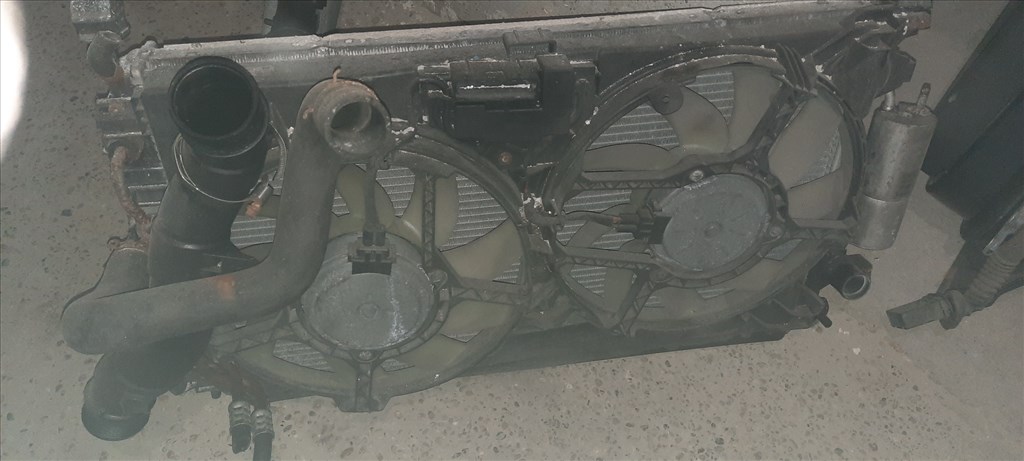 Opel Astra H TwinTop 1.6 Astra Twintop 1.6-1.8 hűtősor  gm12767267 1. kép