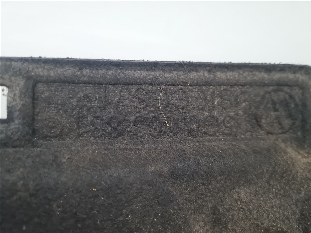 Volkswagen Golf VII motorháztető szigetelés (27208) 5g0863831 12. kép