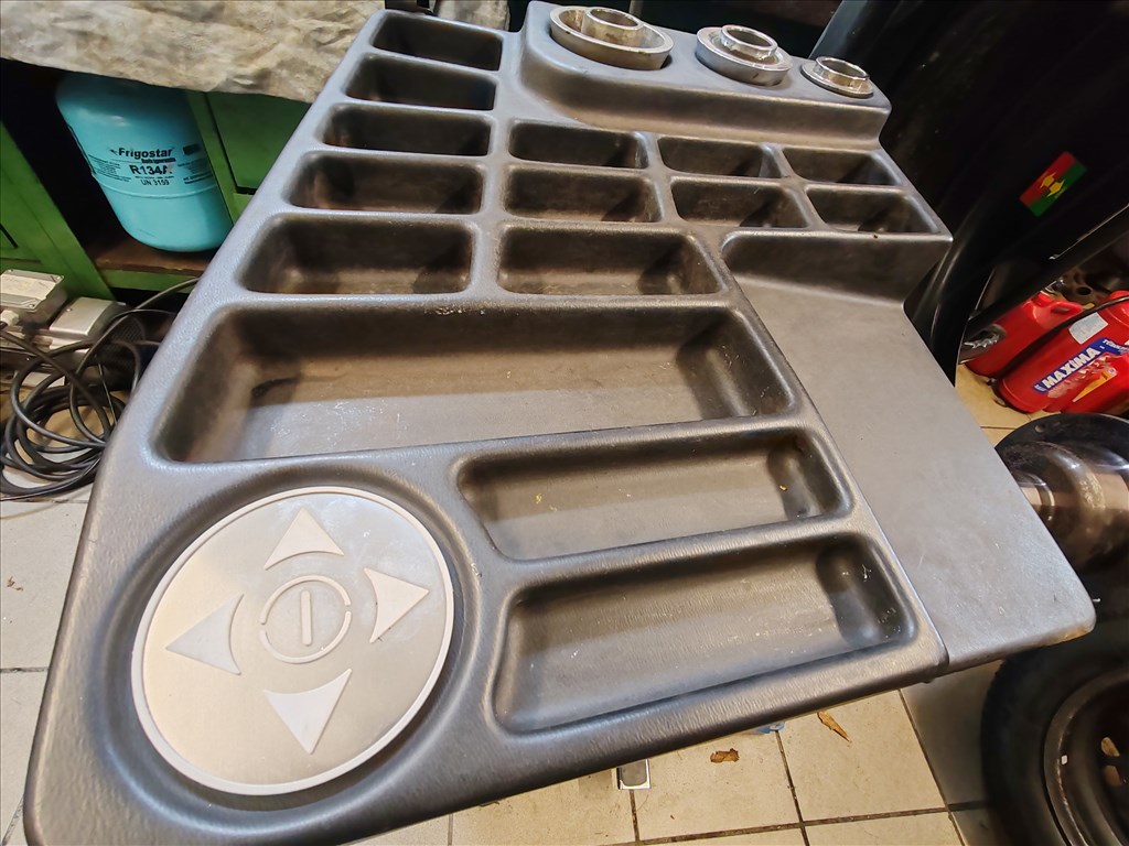 Használt Beissbarth MT825DT kerékkiegyensúlyozó gép 4. kép