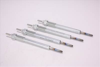 HK13152) GYÁRI ÚJ IZZÍTÓGYERTYA SZETT (4db) - Hyundai Grand Santa fe 13-19, Santa fe 15-20, Staria 21-, Tucson 15-20 / Kia Sorento 14-20, Sportage 15-21, Stinger 17-20 - 2.0 2.2 dízel - 367102F300