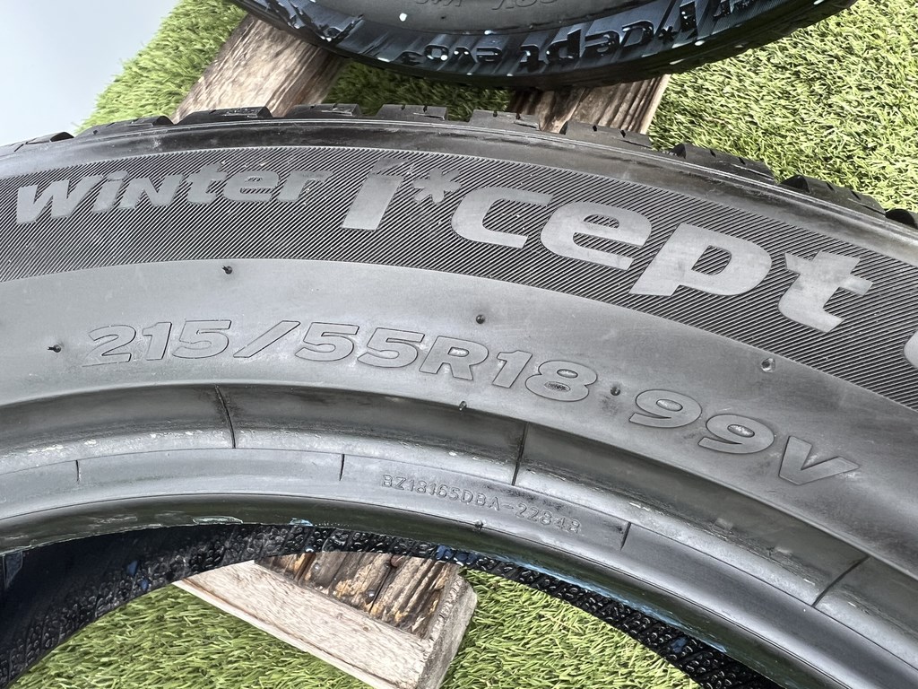 215/55 R18 Hankook Winter I’cept Evo téli gumi 6,5-7,5mm 6. kép