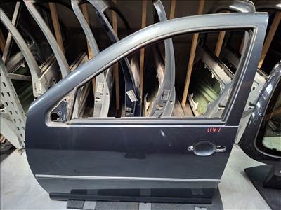 Volkswagen Bora bal első ajtó, króm díszléces LC7V (25936)