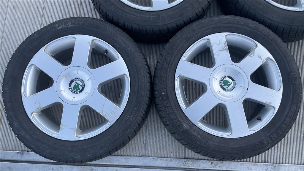 Skoda Octavia 16 5X112 alufelnik 1Z0601025B 4. kép