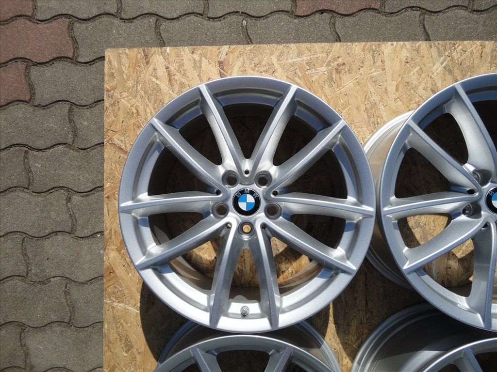 Új" 18-as gyári 5 x 112-es BMW szenzoros alufelni eladó 2. kép