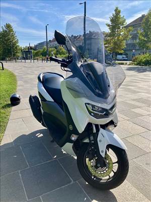 2023 Yamaha NMAX 125ccm , 3600km, magánszemély