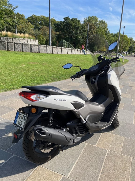 2023 Yamaha NMAX 125ccm , 3600km, magánszemély 3. kép
