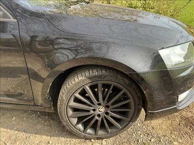 Skoda Octavia III Jobb első sárvédő LF9R