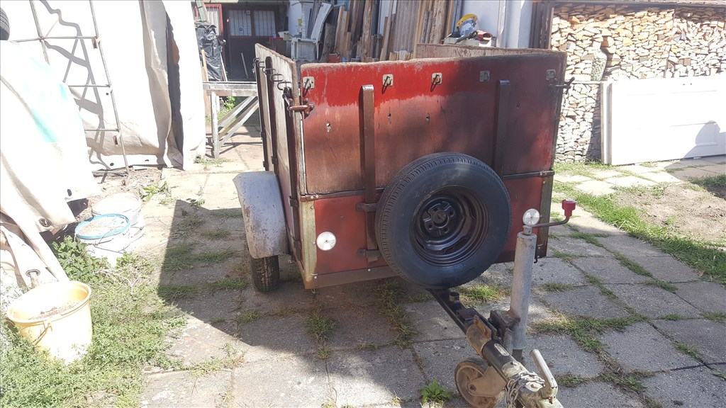 Westfalia 600kg-os gyári utánfutó okmányok nélkül eladó 11. kép
