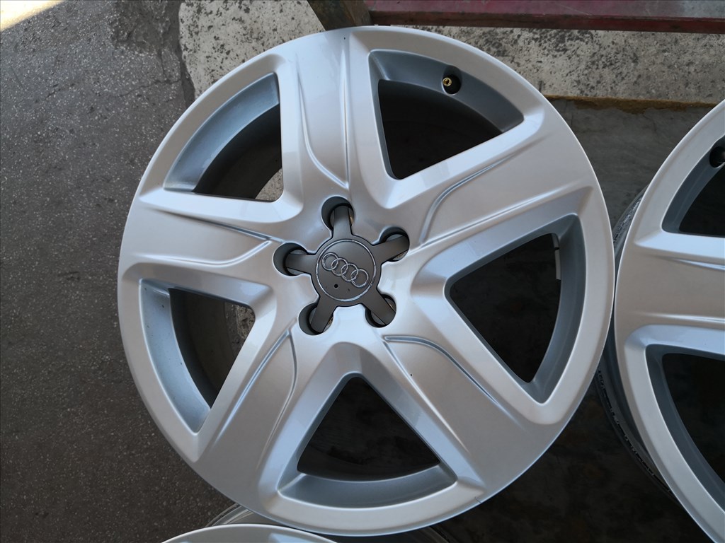 5x112 18 Gyári Audi alufelni 150000ft a 4db/145/ 2. kép