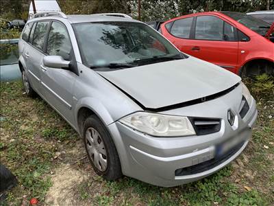 Renault Mégane II bontott alkatrészei