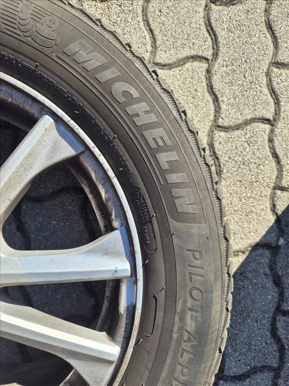 4x Silverline 17x7 ET42 - 5x114.3 alufelni + Michelin Pilot Alpin Téligumi DOT2021  5. kép