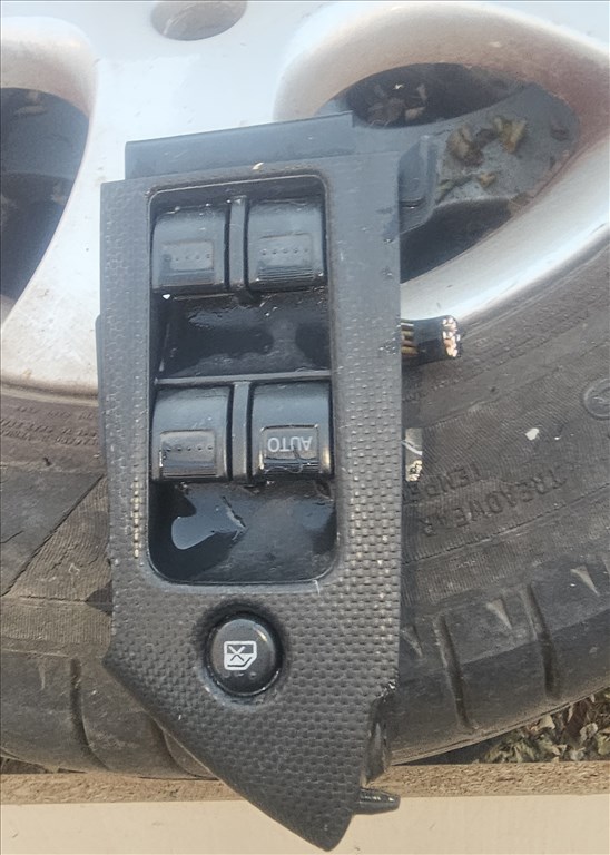 Honda Civic VII Bal első ablakemelő kapcsoló  1. kép