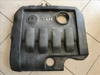 Skoda Octavia II 1,9 PD BXE motorburkolat