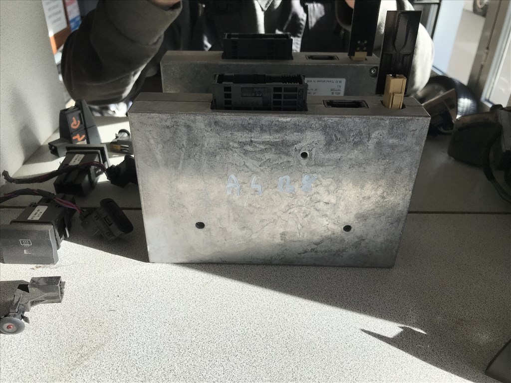 Audi A5 (B8 - 8T) Bluetooth modul 4e0862335 2. kép