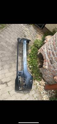 Skoda Octavia IV első lökhárító 