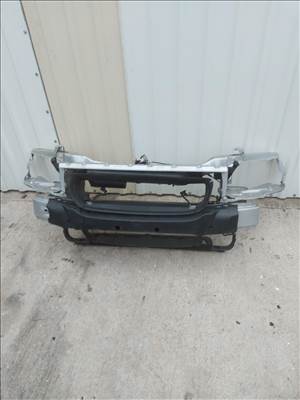 Volvo V50 2.0D Homlokfal részeivel L1216