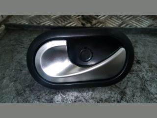 Renault Clio III Bal első Belső Kilincs *117888*