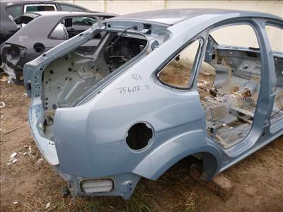 Ford Focus 5 ajtós jobb hátsó negyed