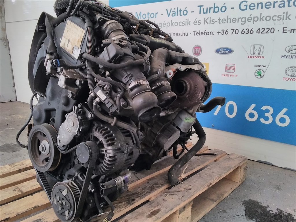 1,6HDI PSA 9H01 komplett bontott motor  3. kép