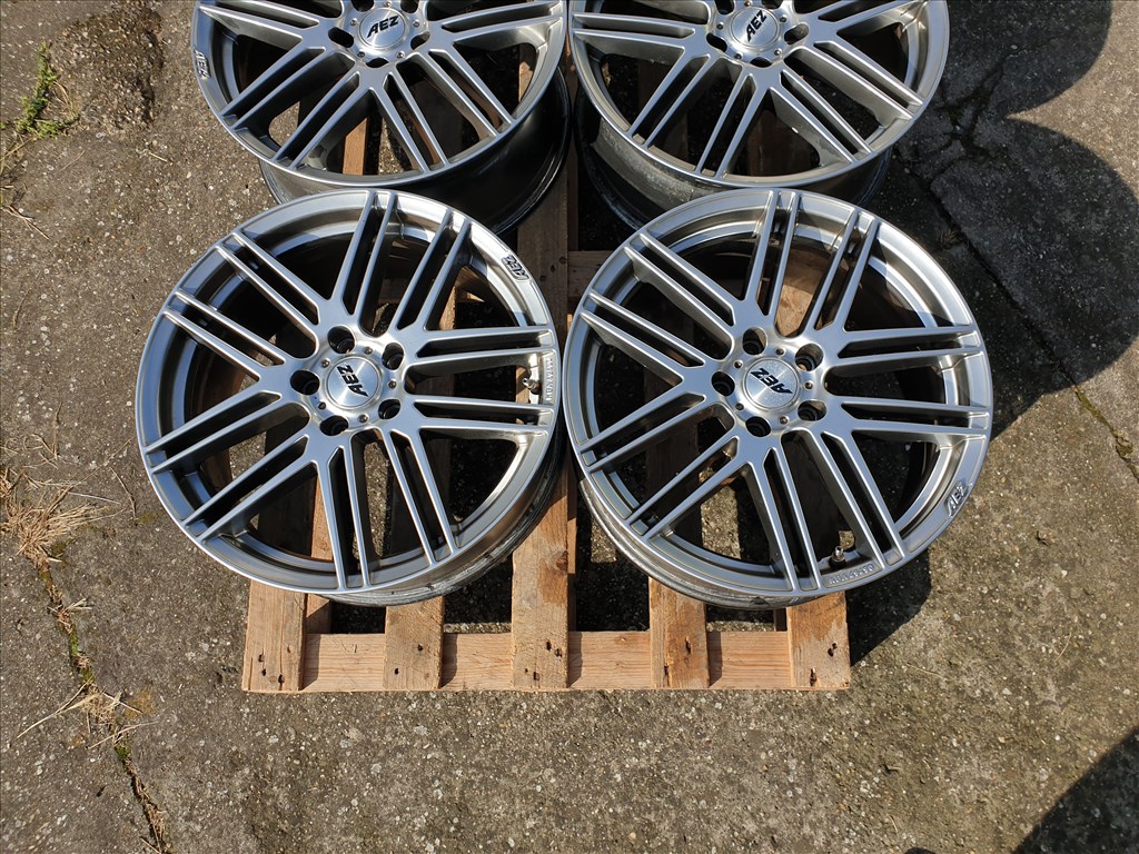 18" 5x112 AEZ 2. kép