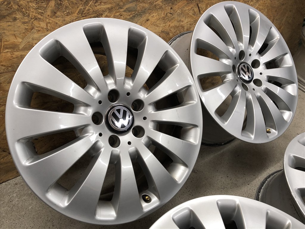  5x112 lyukosztású 7,5JJ 17" használt alufelni 11. kép