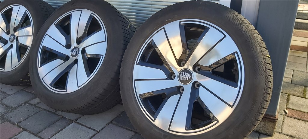  Porsche Taycan Panamera  AERO S 19" alufelni, télikerék 2. kép