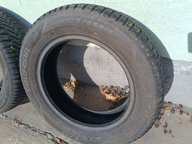  175/6515" használt Laufenn téli gumi gumi pár 6. kép