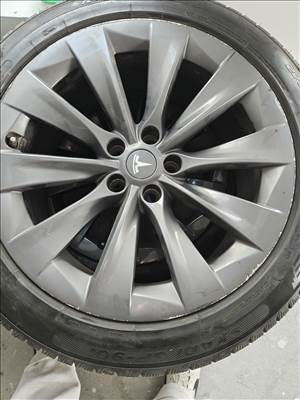 Tesla Model S, Tesla Model X alufelni 