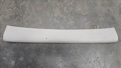 Opel Astra F csomagtérajtó belső alsó burkolat 90359866