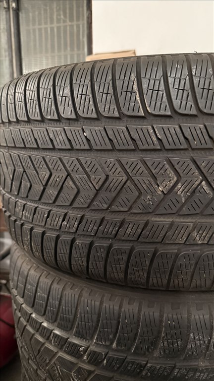  305/40 R20" használt Pirelli téli gumi 6DB! 2. kép