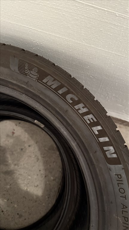  305/40 R20" használt Pirelli téli gumi 6DB! 8. kép