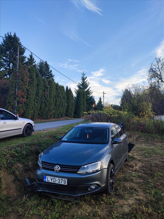 Eladó Volkswagen Jetta 1.6 TDI (1598 cm³, 105 PS) (A6 Typ 1B) 2. kép