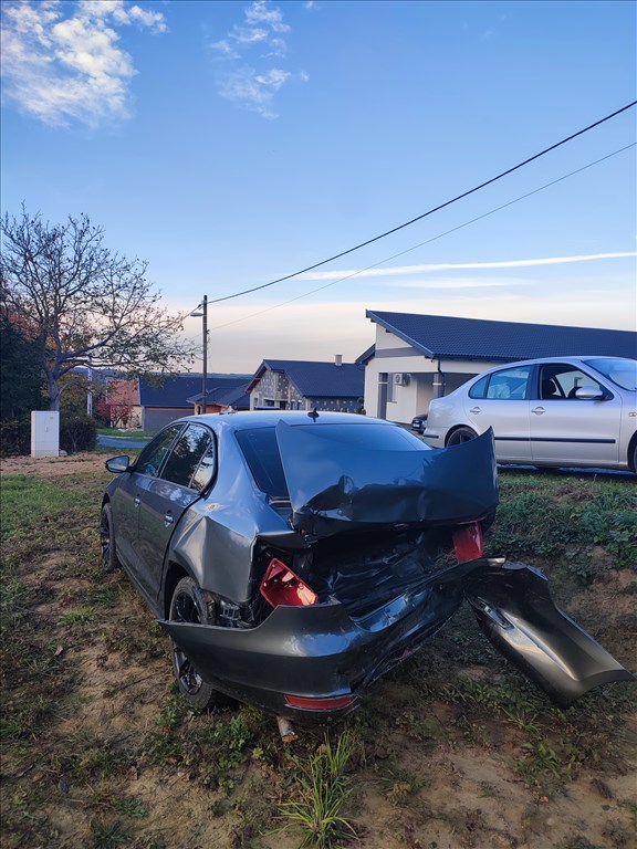 Eladó Volkswagen Jetta 1.6 TDI (1598 cm³, 105 PS) (A6 Typ 1B) 3. kép