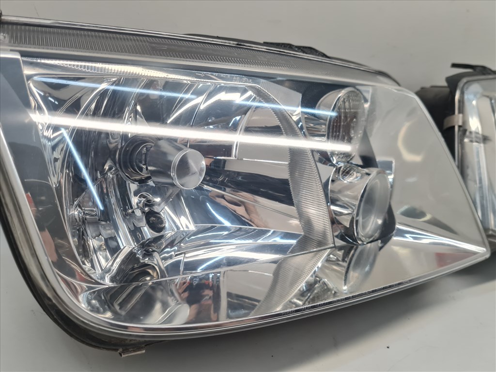 Volkswagen Bora fényszóró pár (27087) 6. kép