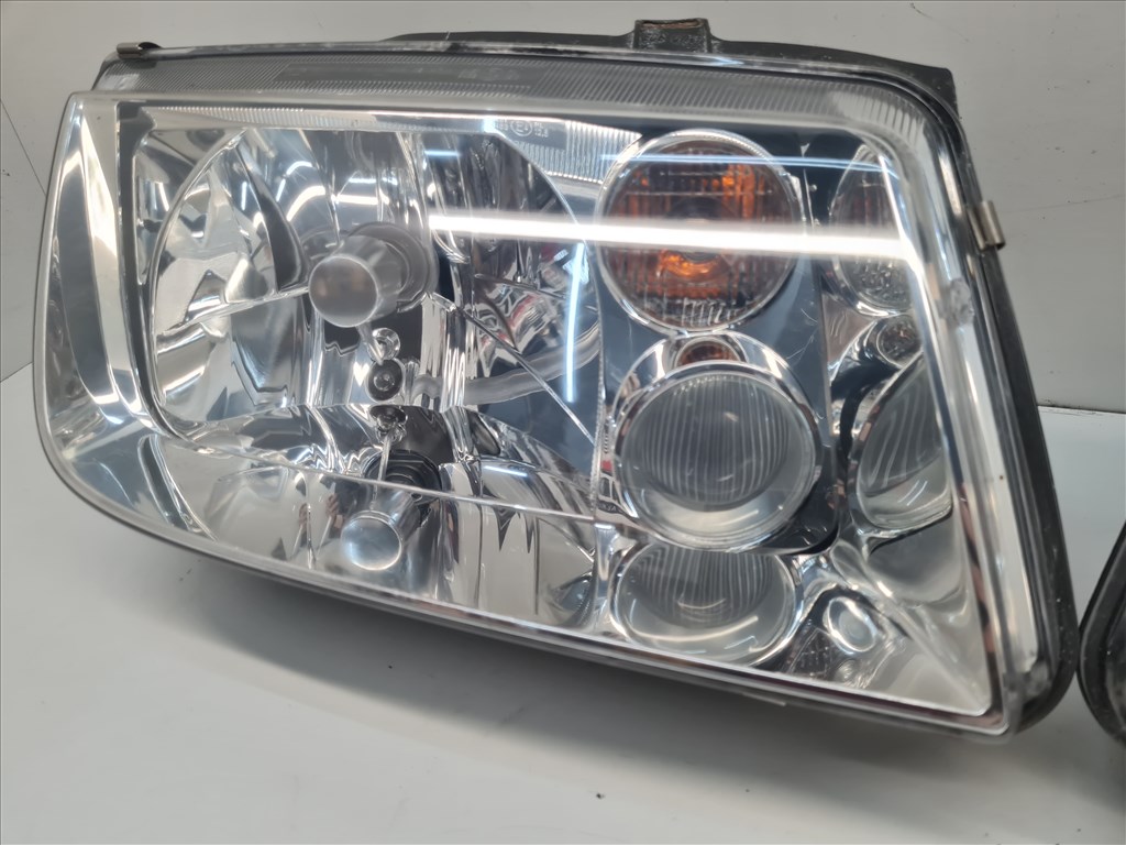 Volkswagen Bora fényszóró pár (27087) 7. kép