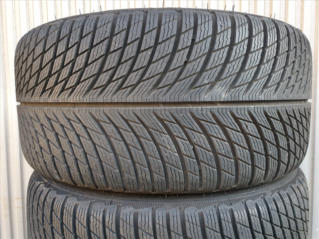  275/35 19 Michelin Pilot Alpin5 3. kép