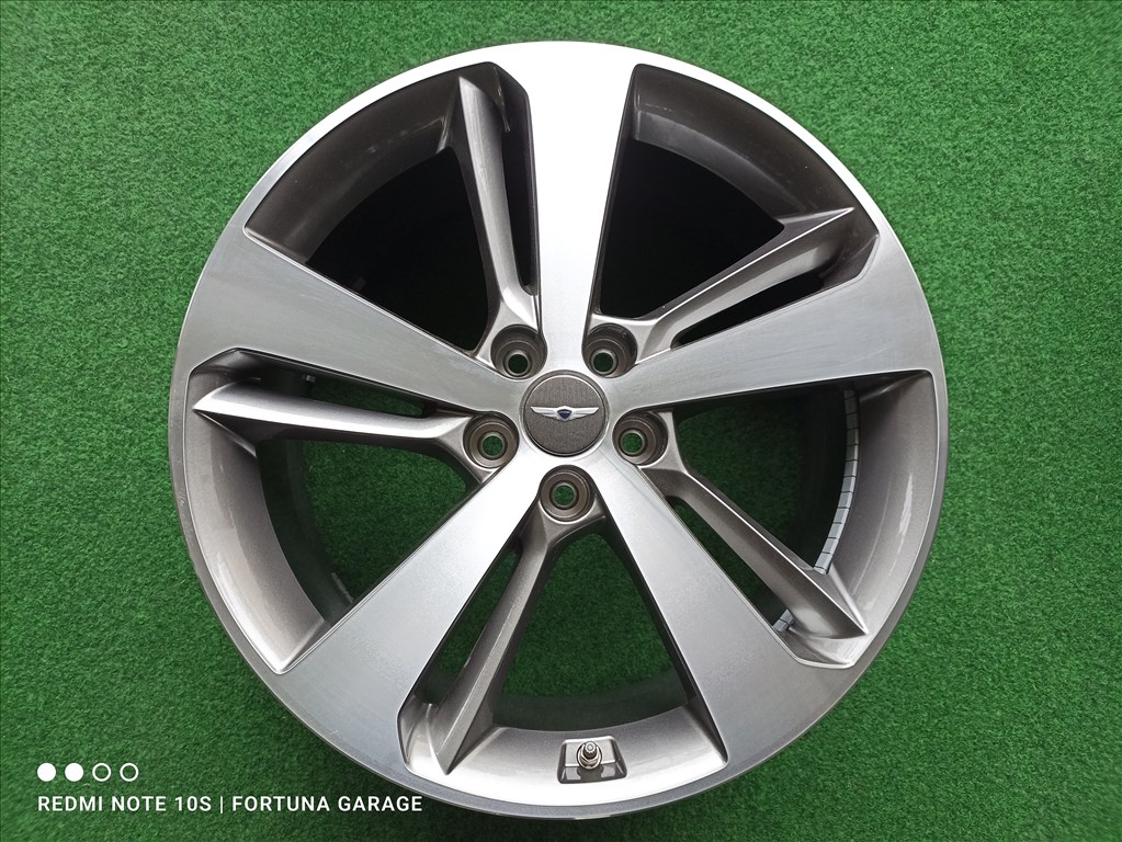 5x114,3 20" Hyundai/Genesis újszerű alufelni garnitúra 2. kép