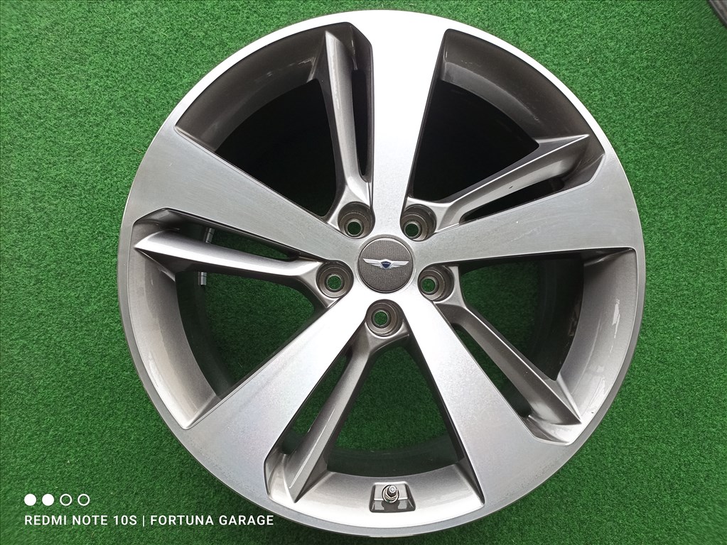 5x114,3 20" Hyundai/Genesis újszerű alufelni garnitúra 4. kép