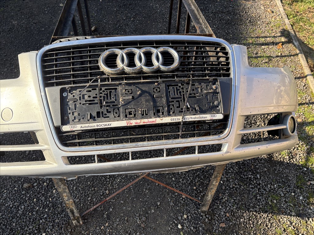 Audi A4 (B6/B7) Első lökhárító  3. kép