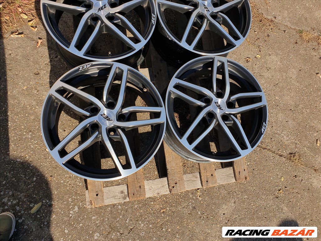 17" 5x112 AEZ 2. kép