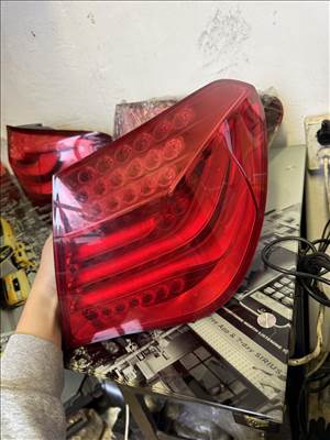 BMW 7-es sorozat F01/F02 Bmw F01 jobb hátsó lámpa  7182198