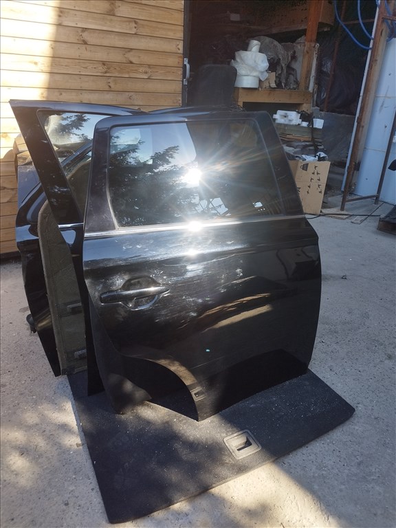 Mitsubishi Outlander III ajtó  3. kép