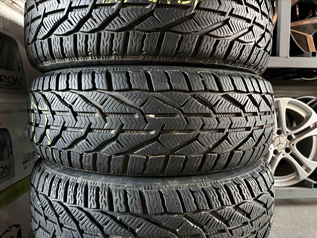 215/60 r16 Taurus dot2421 téligumi 4db eladó 215/60r16 garnitúra 2. kép