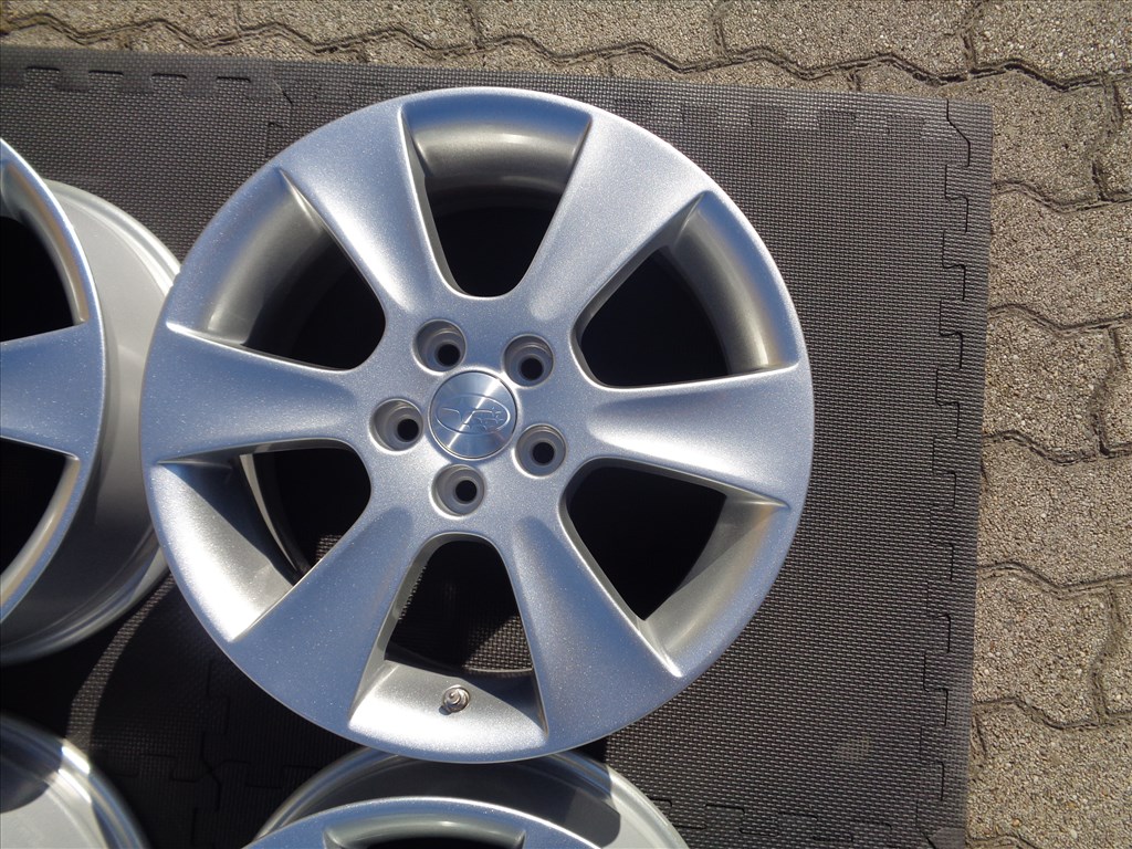 Új Subaru gyári alufelni 16-os, 5×100-as osztóval, eladó. 4. kép