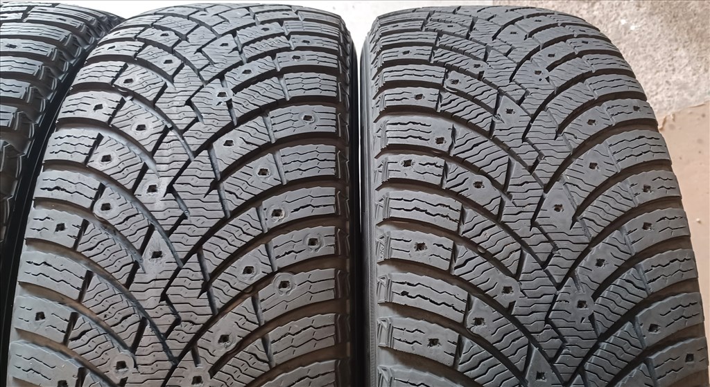 Pirelli Scorpion Ice Zero2 235/60 R18 téli gumik 4db.8mm 5. kép